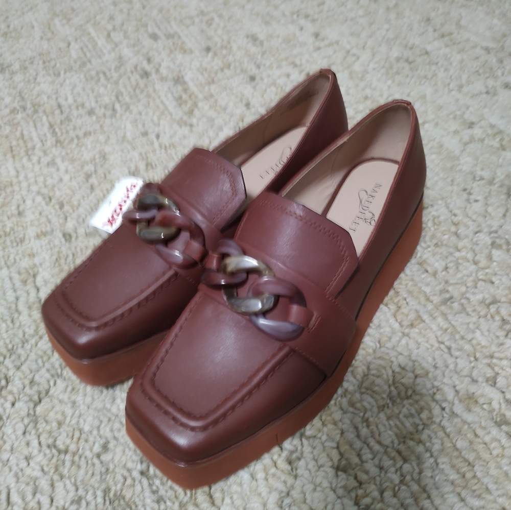 Naked Feet Leather Privy Platform loafer size 9.5 NWOT